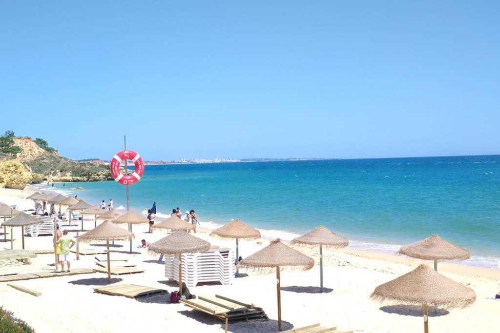 Praia Eulalia With Pool And 5 Minutes From The Beach 阿尔布费拉 外观 照片