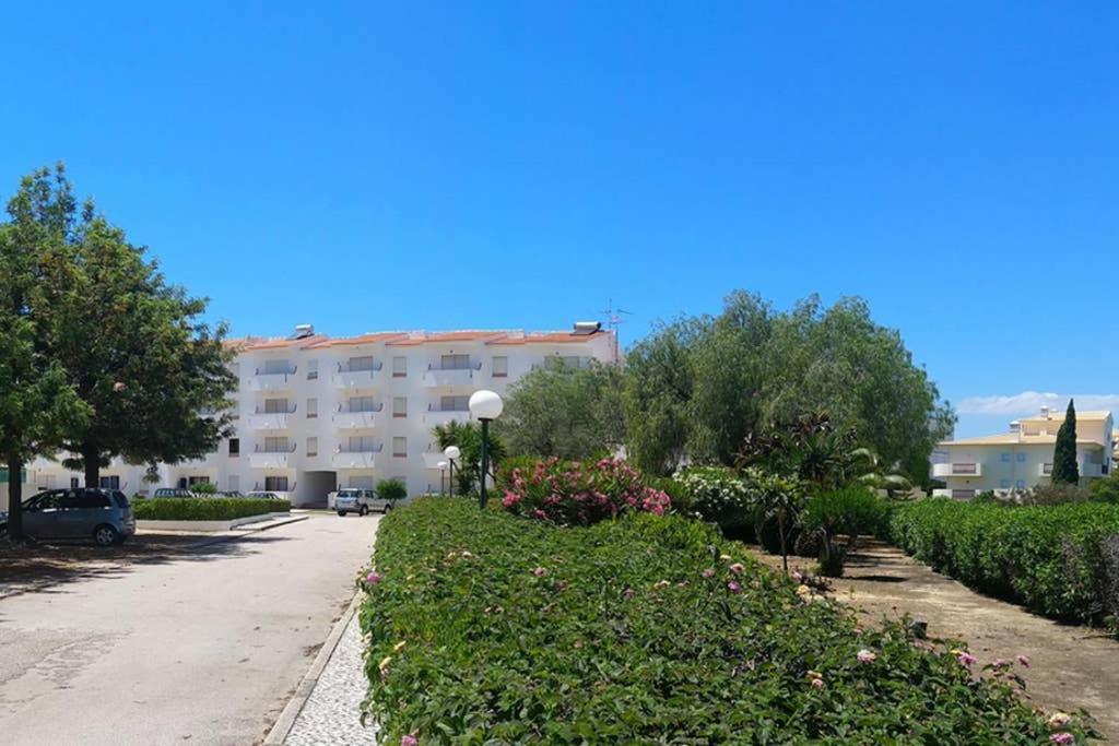 Praia Eulalia With Pool And 5 Minutes From The Beach 阿尔布费拉 外观 照片