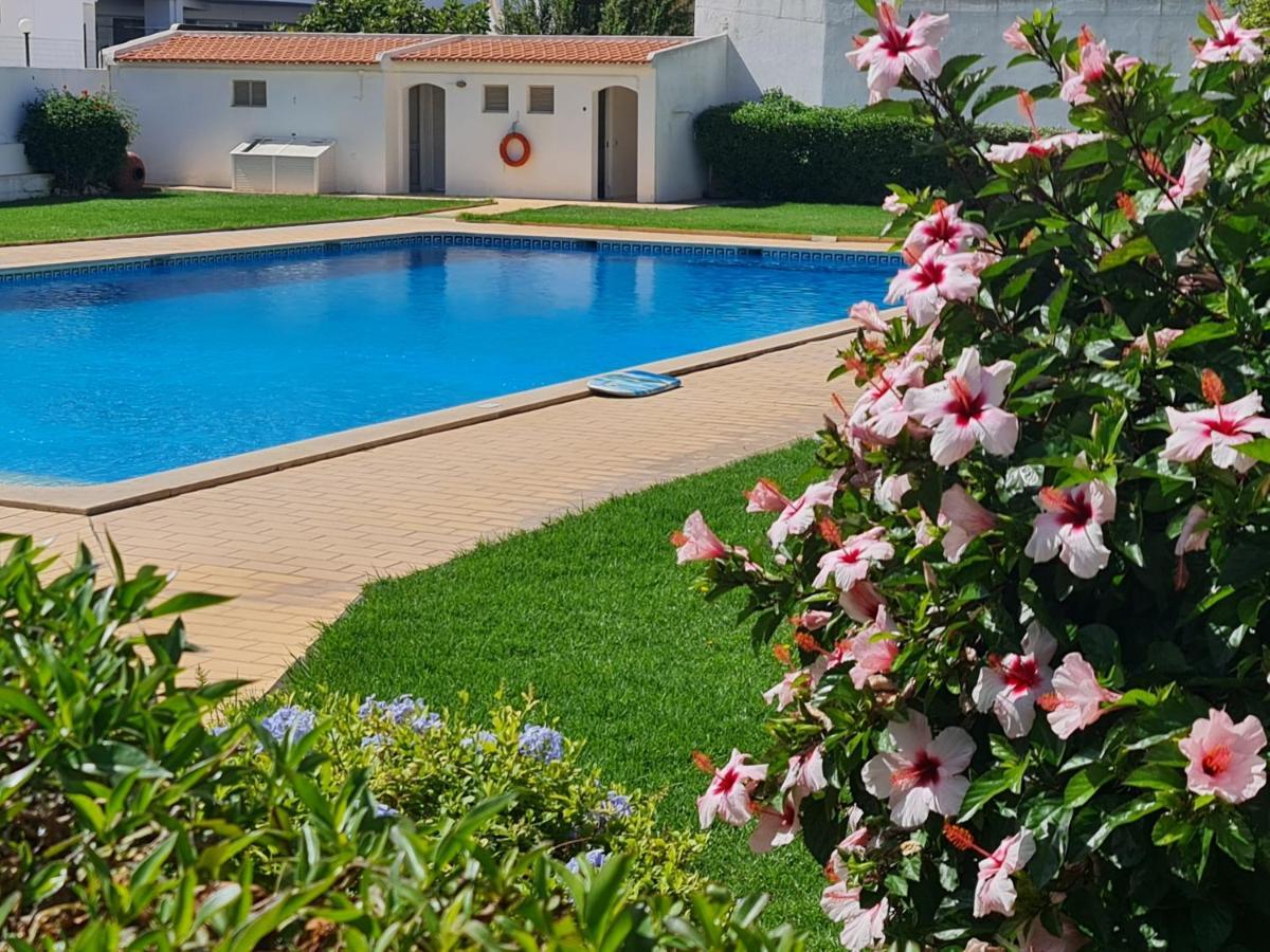 Praia Eulalia With Pool And 5 Minutes From The Beach 阿尔布费拉 外观 照片