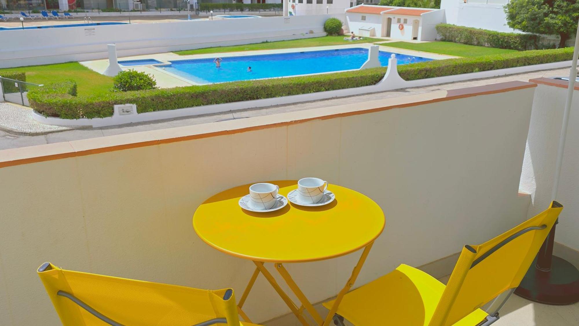 Praia Eulalia With Pool And 5 Minutes From The Beach 阿尔布费拉 外观 照片