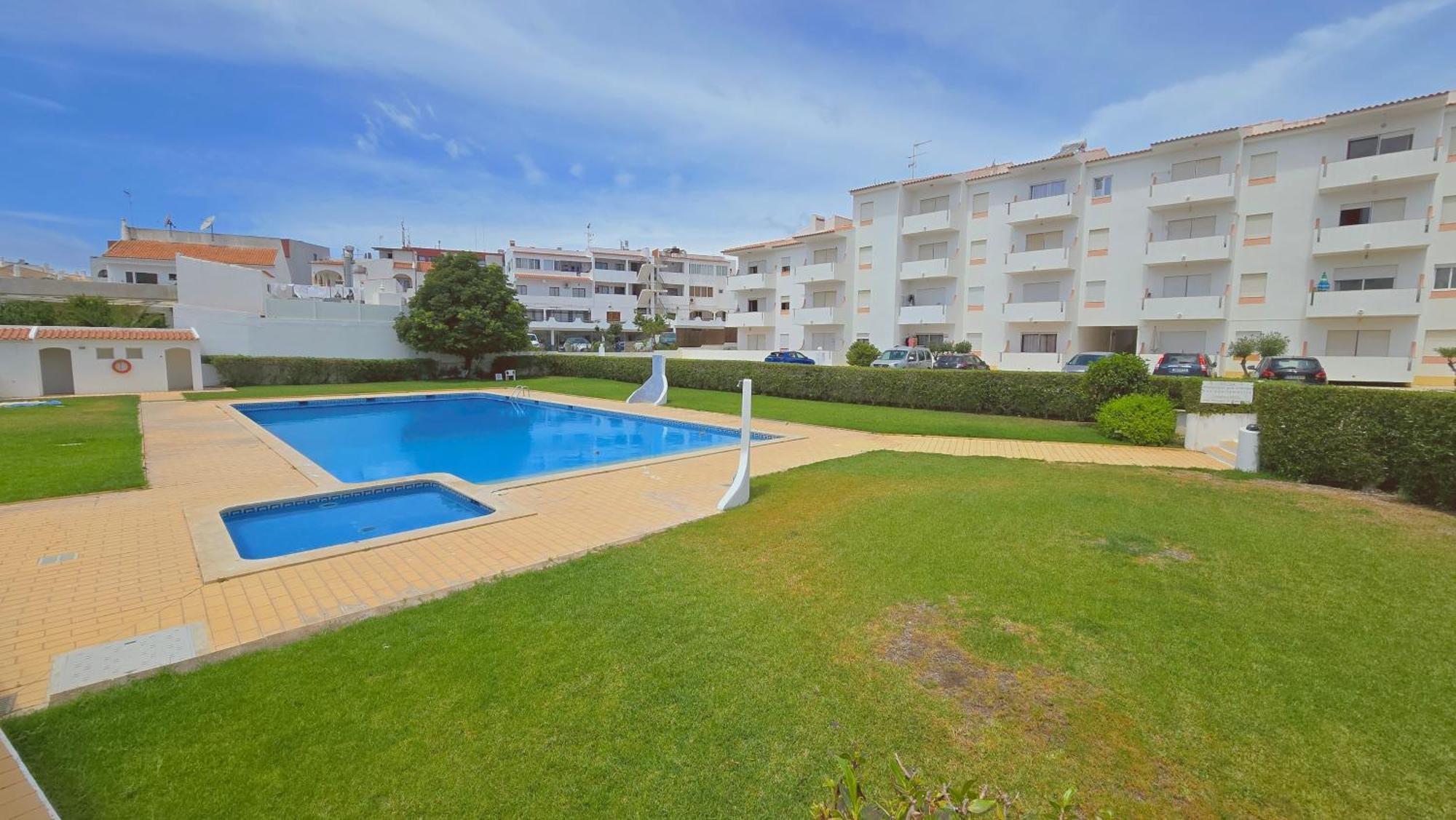 Praia Eulalia With Pool And 5 Minutes From The Beach 阿尔布费拉 外观 照片