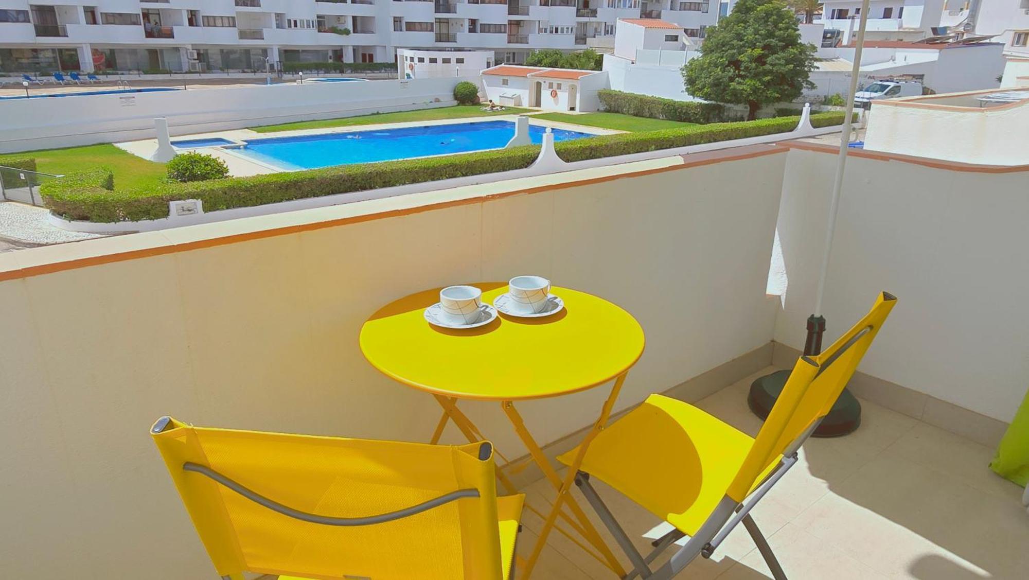 Praia Eulalia With Pool And 5 Minutes From The Beach 阿尔布费拉 外观 照片