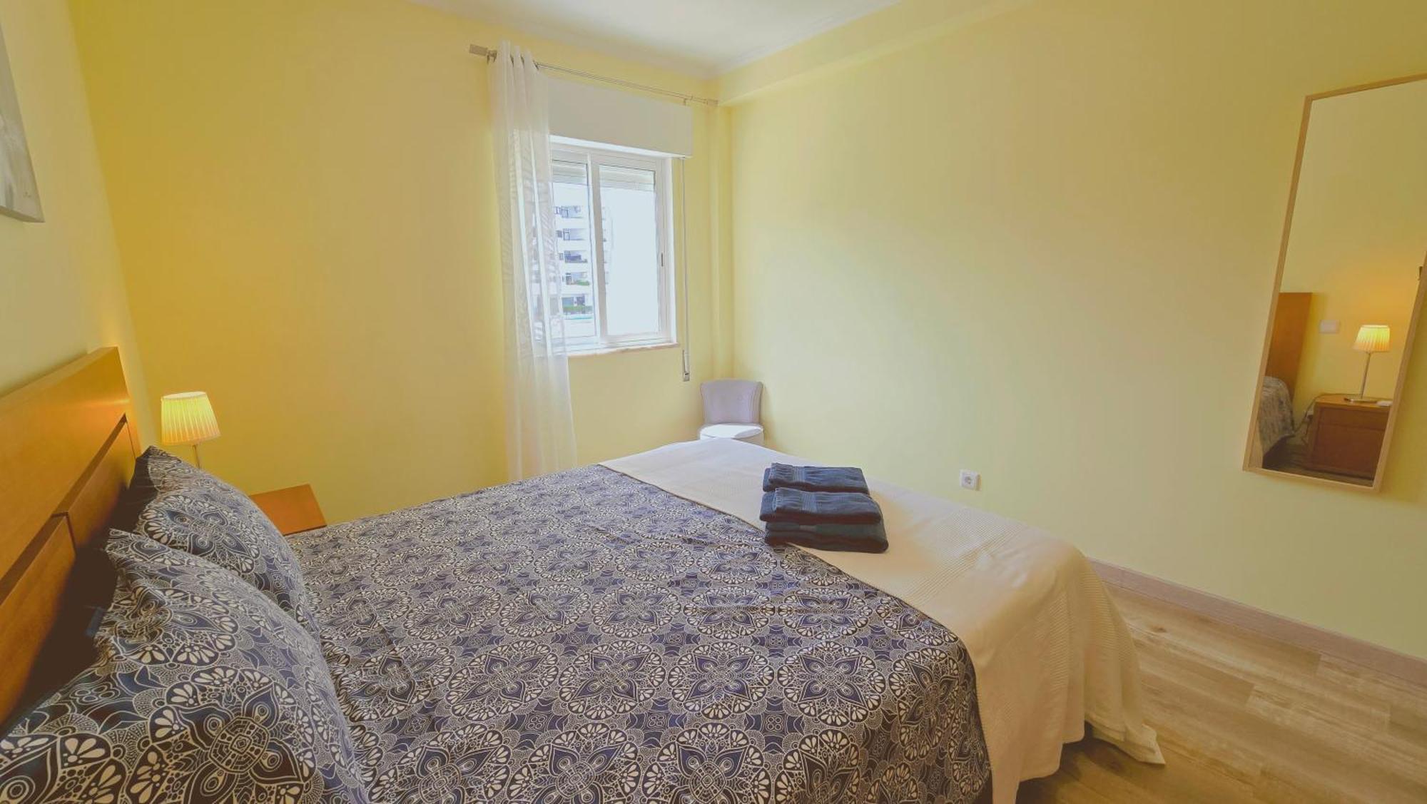 Praia Eulalia With Pool And 5 Minutes From The Beach 阿尔布费拉 外观 照片
